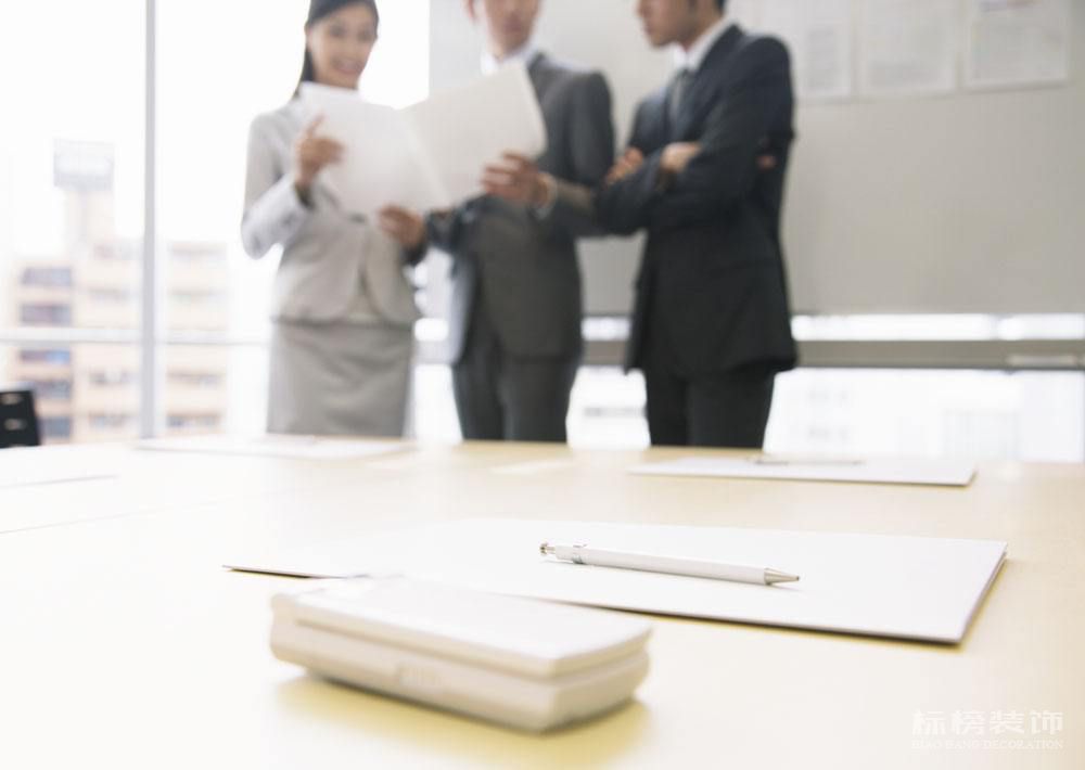 辦公室裝修節省空間的方案，看看標榜裝飾如何做