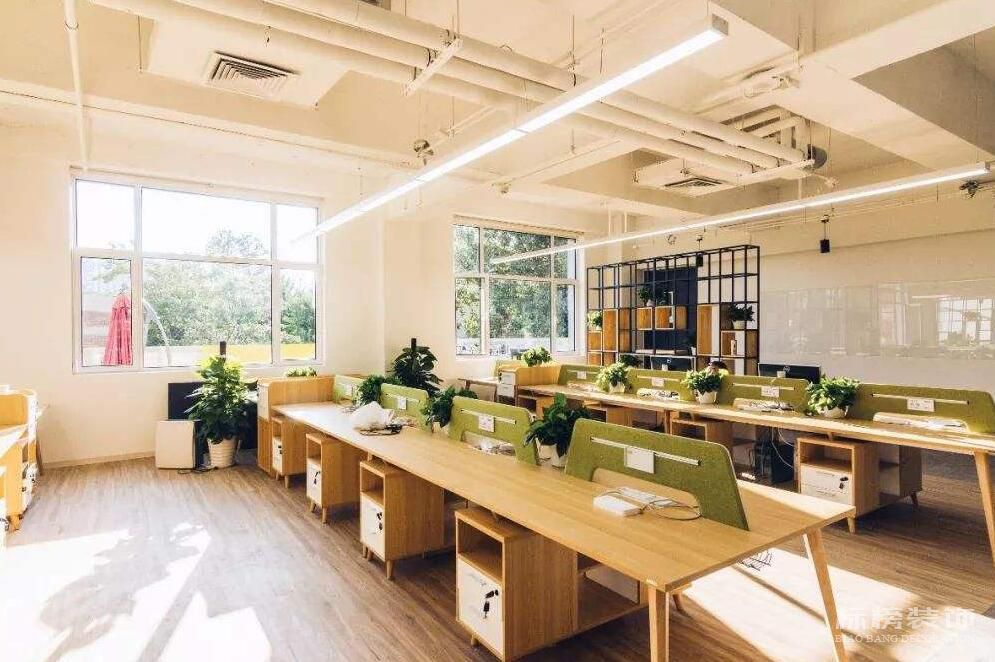 深圳辦公室裝修完成后如何進(jìn)行保潔工作?